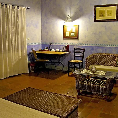 Tassinaia Bed & Breakfast