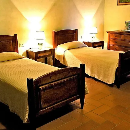 Tassinaia Bed & Breakfast *